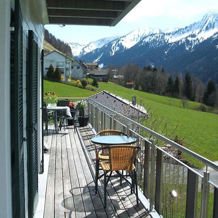 Hotel Haus Matt à Laterns Extérieur photo