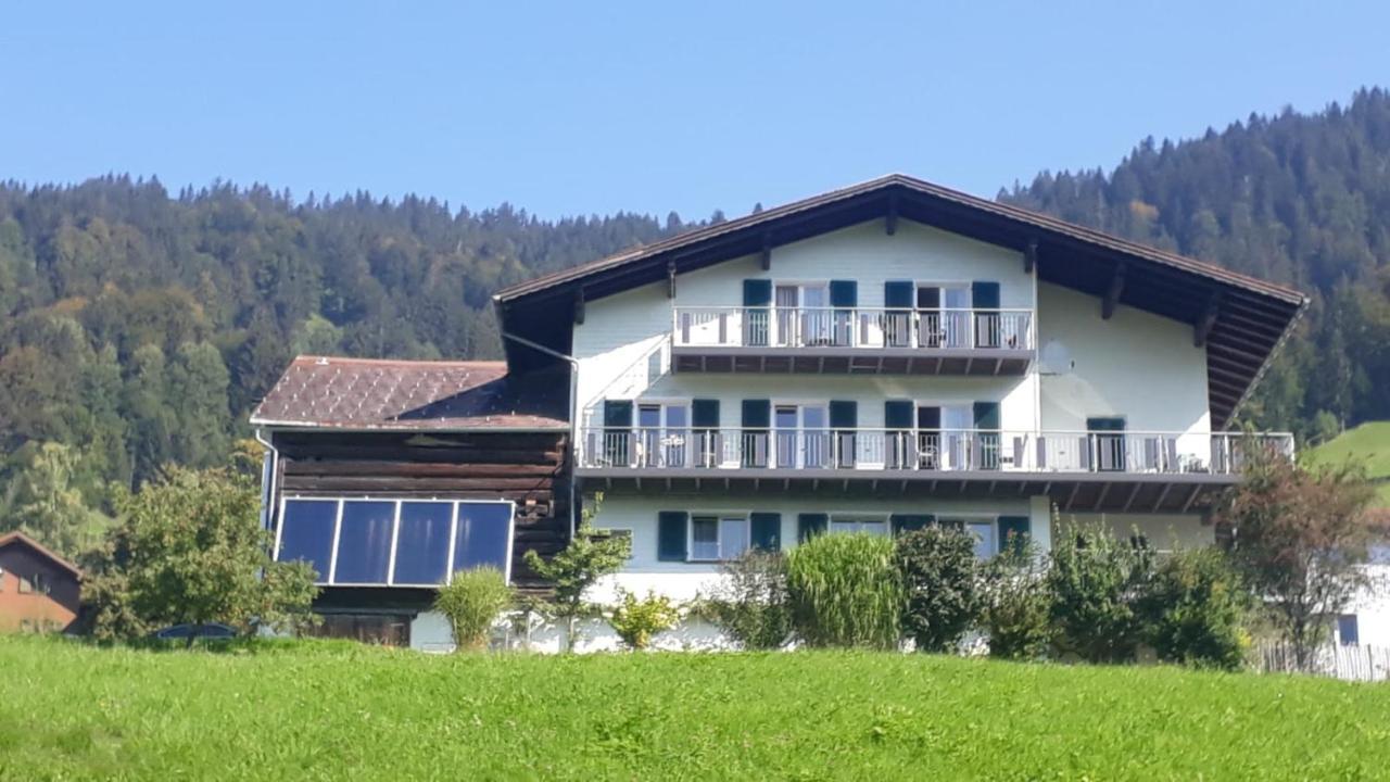Hotel Haus Matt à Laterns Extérieur photo